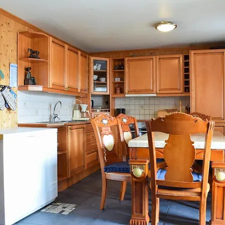 2 Bedroom Cozy In Saevelandsvik Sæveland